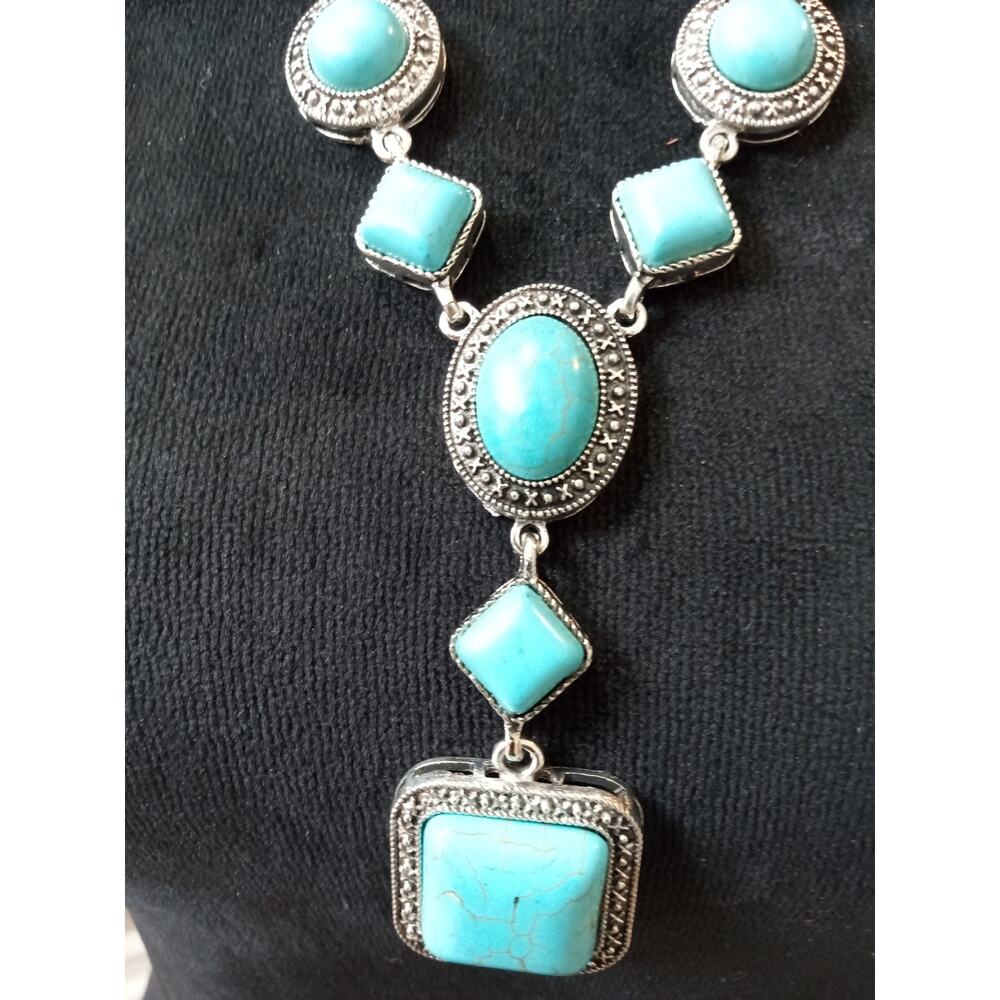 Southwestern Turquoise Blue Stone Pendant Necklace Silver Tone Statement - Picture 2 of 5